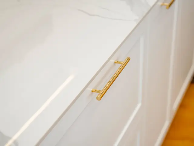 Kitchen Cabinet Resurfacing
